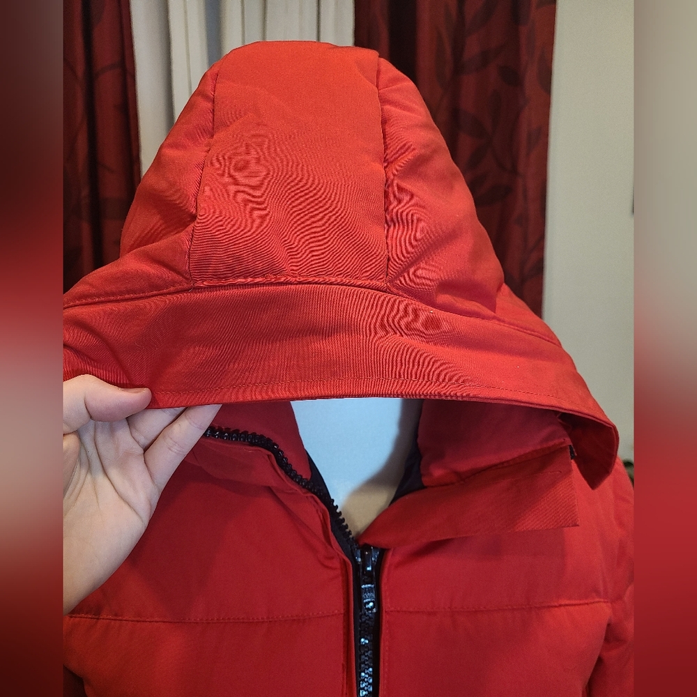 Canada Goose Red Puffer Jacket - Picture 2 of 14